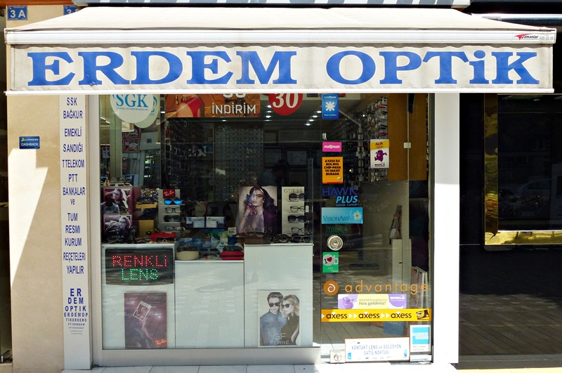 Erdem Optiker, Palmenstrasse, Antalya